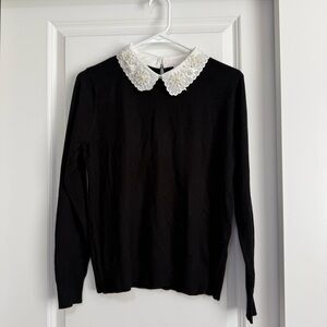 Sioni Black Sweater with Cream Lace Collar